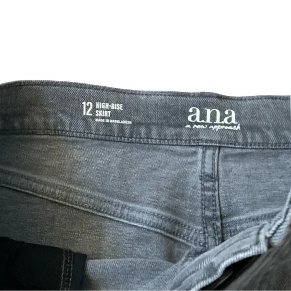 a.n.a High Waist Crystal Embellished Gray Denim Skirt Midi NWT size 12 - Picture 8 of 11